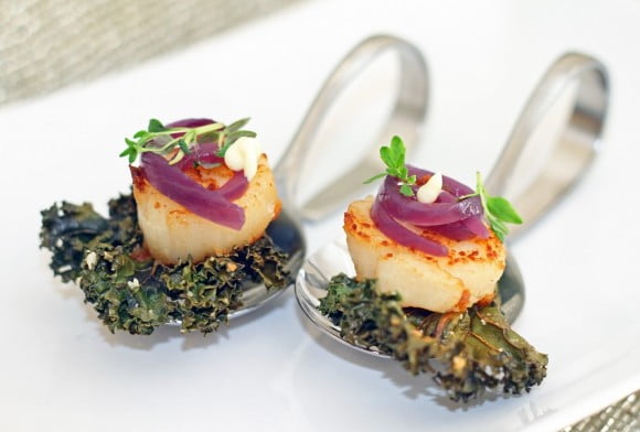 Kampasimpukoita ja lehtikaalia