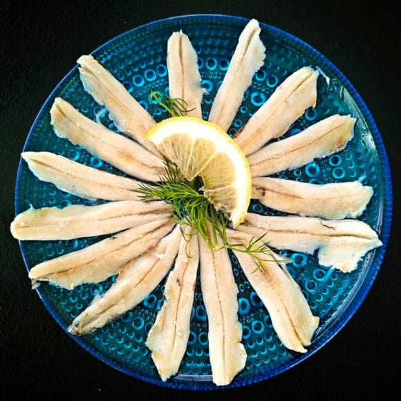 Espanjalaiset valkosipulisilakat - boquerones en vinagre