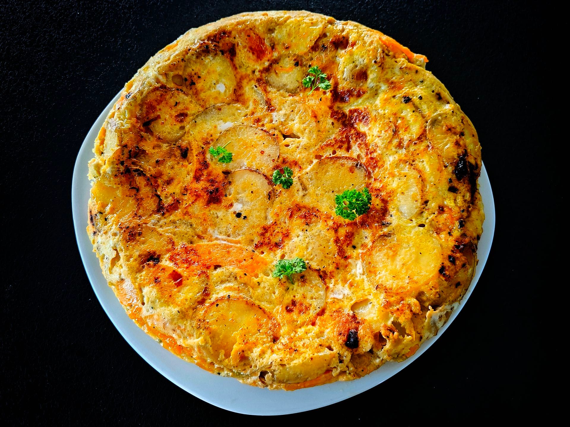 sesonkiherkku-espanjalainen-kurpitsa-perunamunakas-aromipaja