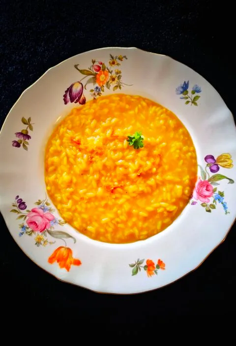 Risotto alla milanese on kokeilemisen arvoista