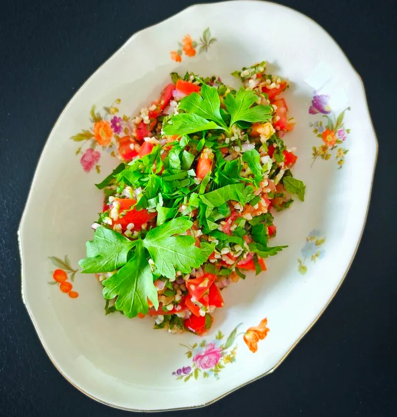 Tabouleh-salaatti